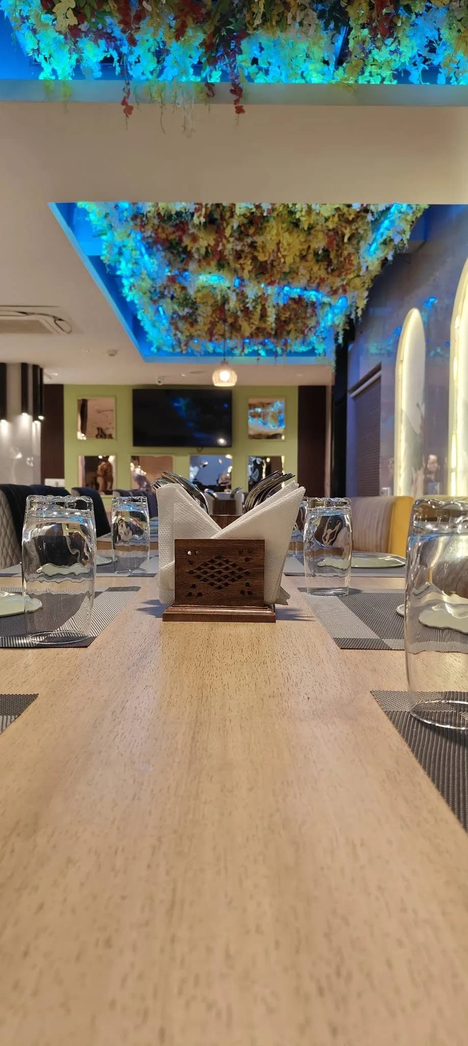 The Prestige Platters -  Restaurant Interiors in Kolkata - Image 5